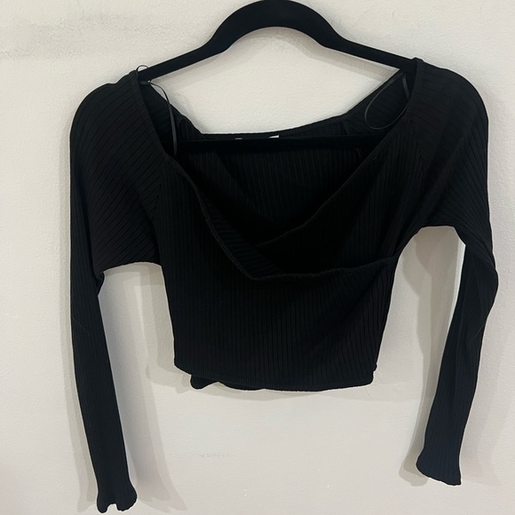 Zara Long Sleeve Crop Top - Picture 4 of 5